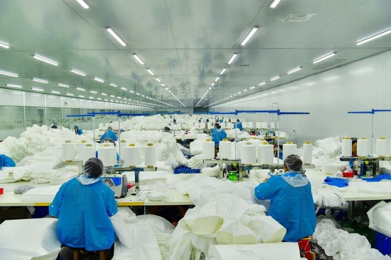 Factory Direct Sales Material Environmental Protection Isolation Clothing or Disposable Medical Gown