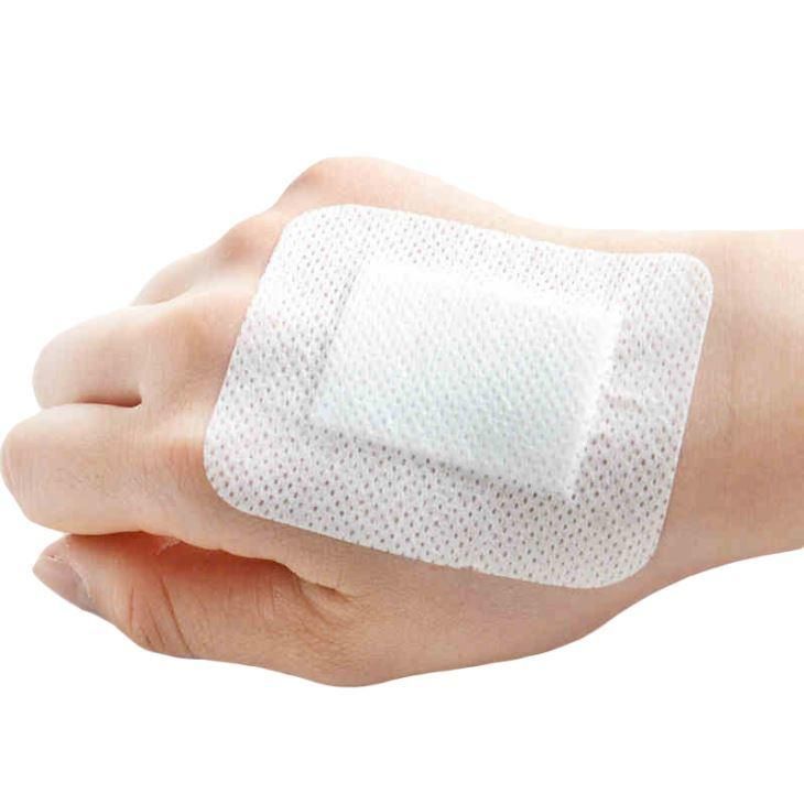 Self Adhesive Wound Dressing with Non Woven Material for Medical Wound Using