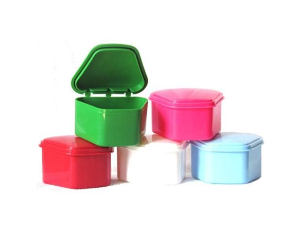 Plastic Dental Retainer Case, Retainer Box, Denture Box