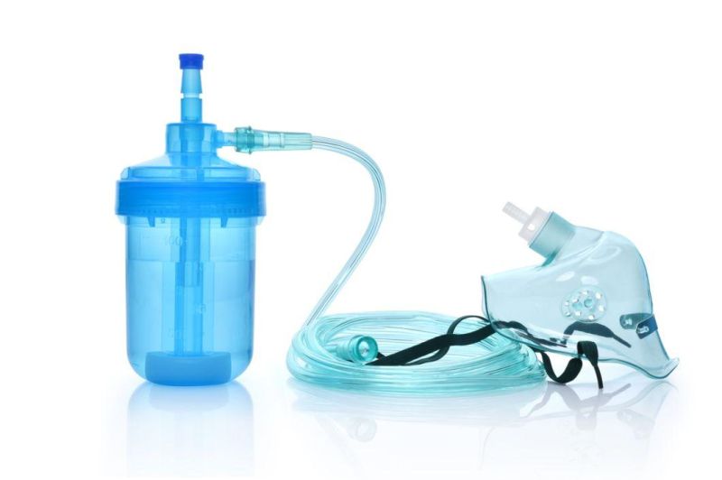 Disposable Humidifying Oxygen Mask for Patients Requiring Variable Oxygen