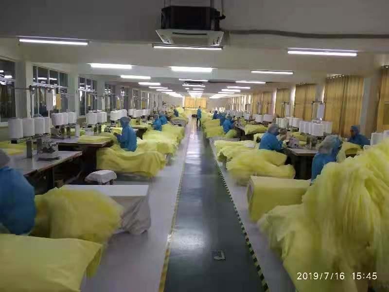 Hot Sale Disposable SMS Sterile Hospital Opertion Gown Isolation Gowns