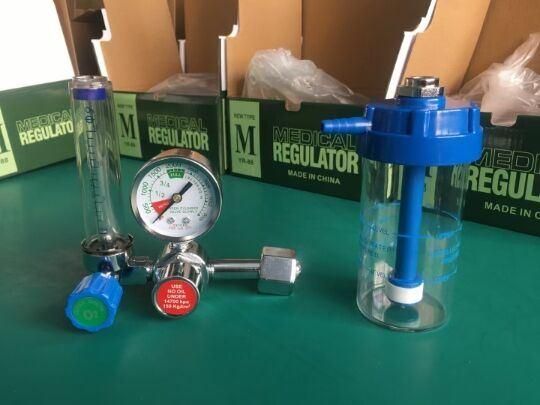 Medical Oxygen Inhaler with Humidifier Bottle for Cylinder CE ISO Medical Oxygen Regulator Medical Equipment