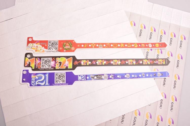 Hot Sale Wide Face Shape Waterproof Different Qr Code Plastic Bracelet for Events