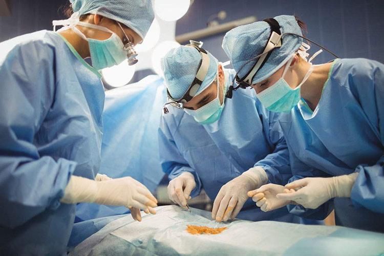 Hospital Use Disposable Sterile Reinforce Surgical Procedure Gowns