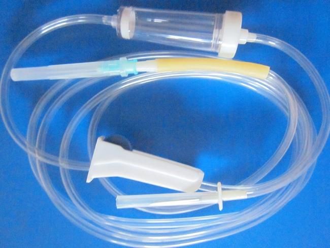 Hot Sale Medical Consumble Disposable Infusion Set with Needle Ce/ISO