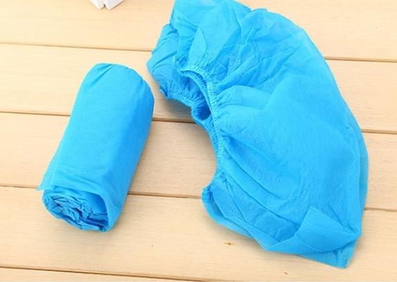 Disposable Foot Cover Ce Approved Safety Antiskid Antistatic Safe Portable Medical Blue PE Disposable Non Woven Protective Shoes for Hospital Clean Dust Foot