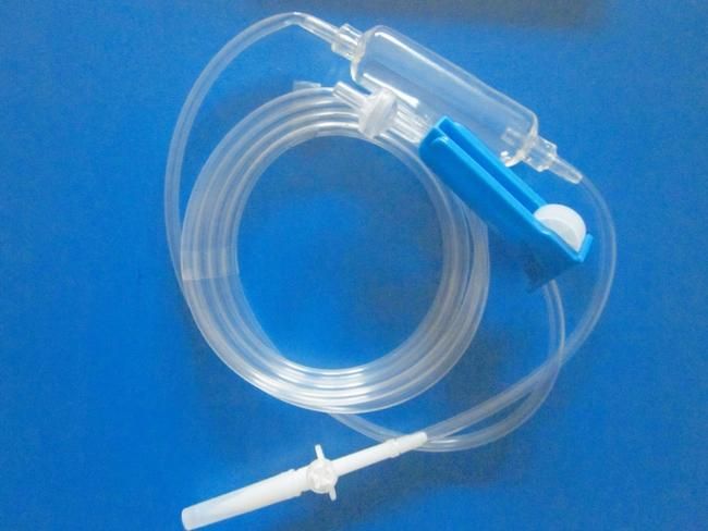 Hot Sale Medical Consumble Disposable Infusion Set with Needle Ce/ISO