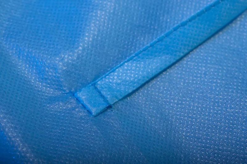 Disposable Medical Isolation Gown AAMI Level 1 Pppe Non-Woven Fabric 45g