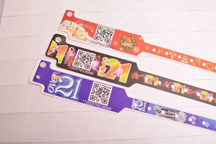 Hot Sale Wide Face Shape Waterproof Different Qr Code Plastic Bracelet for Events