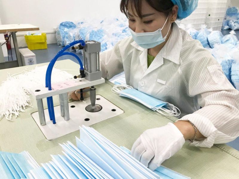 Disposable Medical Face Mask Type Iir, CE14683, ASTM Level 1/2/3, Melt-Blown Fabric, Bfe≥ 95%, Customized Production, Disposable, 3 Layers