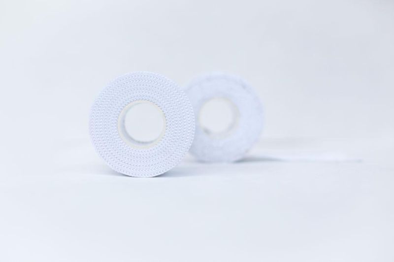 Ce FDA Approved High Quality Waterproof Glue Medical Adhesive Tape Roll