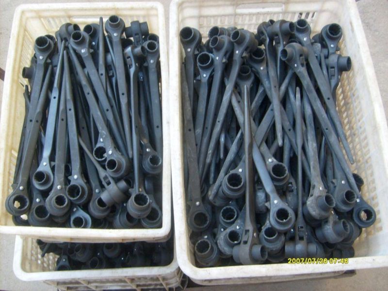 Short Bend Tailed Ratchet Socket Wrenches for Scaffolding