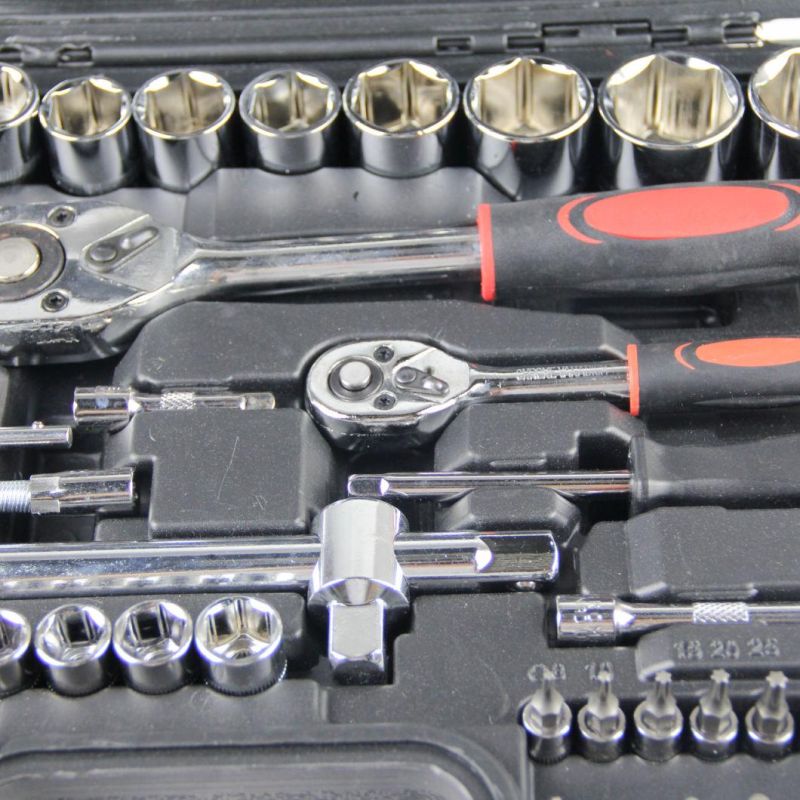 82PCS Cr-V Hand Tool Set Rubber Material Adjustable Ratchet Socket Set Ratchet Wrench