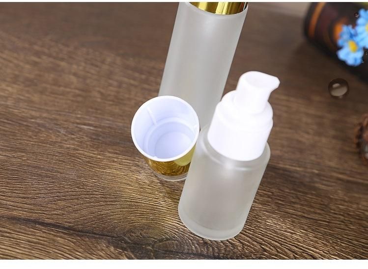 Cosmetic Frosted Spray and Lotion Glass Bottle with Golden Caps