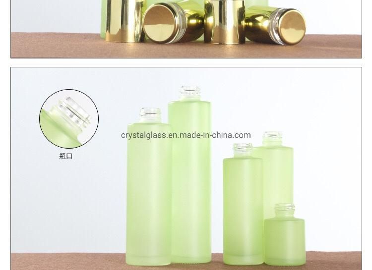 Green Color Cosmetic Cleaning Lotion Bottle and Cream Jar