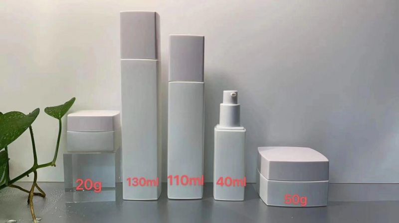 Ds002  Excellent Quality Latest Glass Cosmetic Bottle Set Have Stock