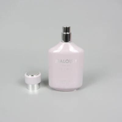 Beautiful Model Perfume Pump Glass Perfume Bottle for Packaging