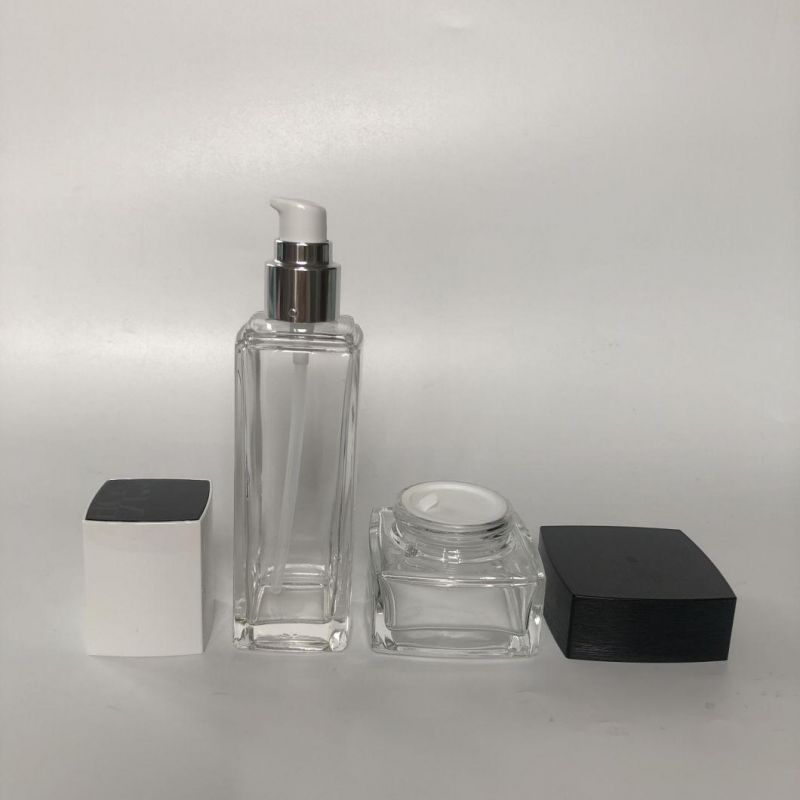 2021 The Newest Design Cosmetic Glass Bottle Sets for Cosmetic Lotion Cream