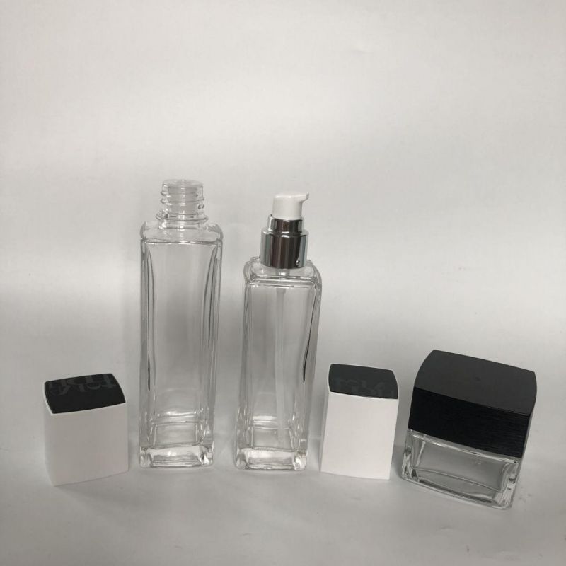 Wholesale Cosmetic Packaging Perfume Bottle Makeup Containers Bottles Clear Perfume Glass Bottle with Mist Sprayer Pump