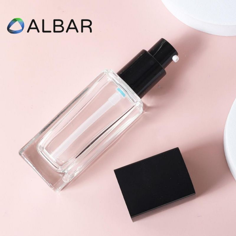 High Quality Cosmetics Square Set Glass Bottles with Black Caps and Press Pumps