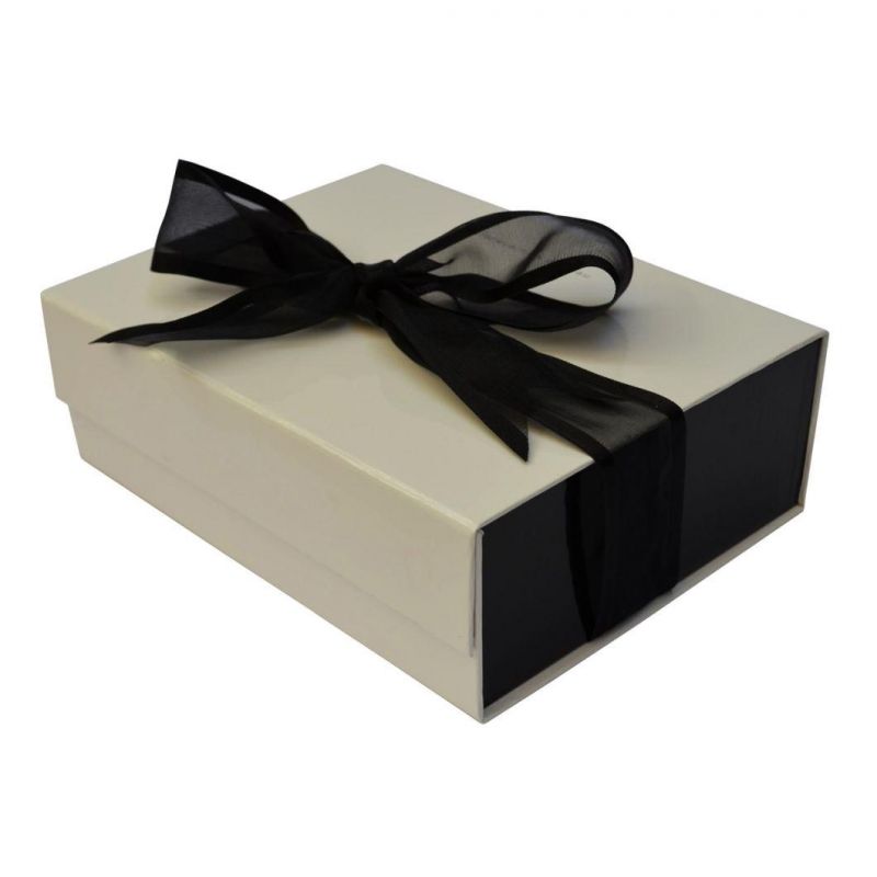 Fancy Custom Folding Paper Box with Ribbon