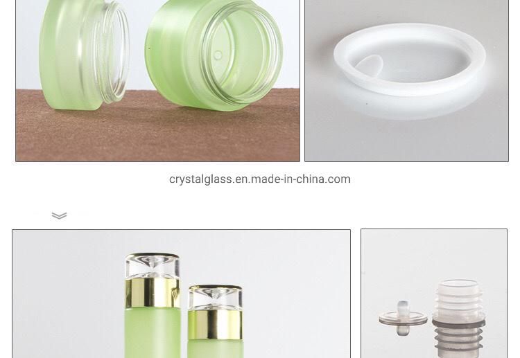 Green Color Cosmetic Cleaning Lotion Bottle and Cream Jar