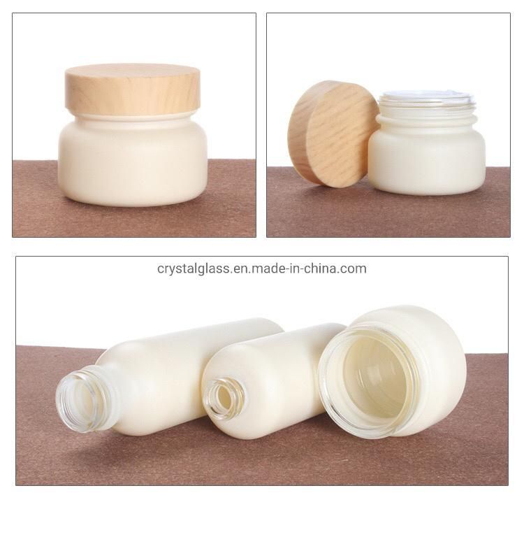 New Style Milk Glass Color Cosmetic Set with Wood Color Caps