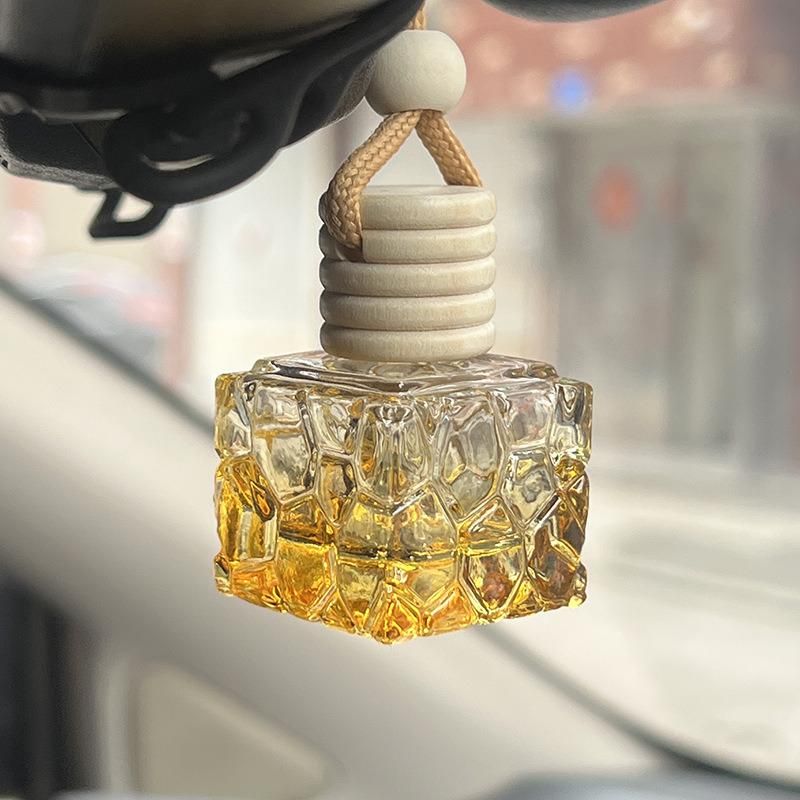 Manufacturer Glass Empty Oil Diffuser Fragrance Car Hanging Perfume Pendant Bottle