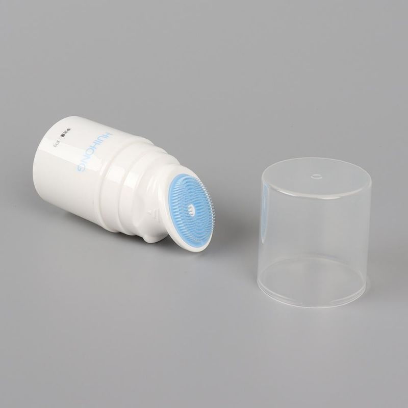 2022 New Design D40mm Face Wash Plastic Cosmetic Silicone Massage Tube with Brush Applicator