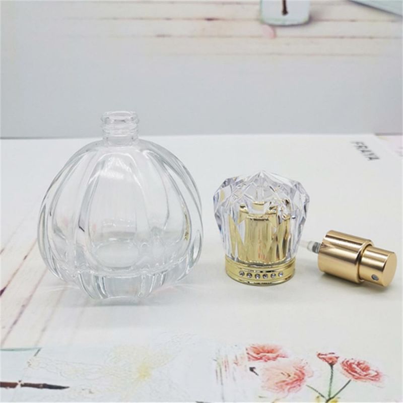 Wholesale Luxury Perfume Bottle Empty Bottles Clear Perfume Glass Bottle with Plastic Cap and Mist Sprayer Pump