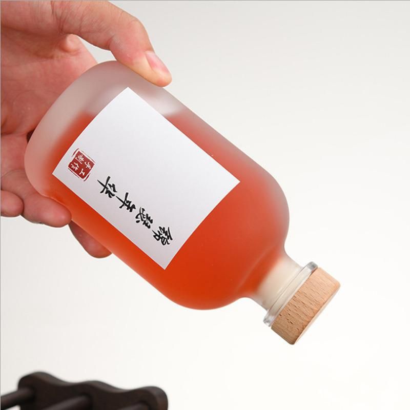 Wholesale Round Empty Vodka Beverage Juice 500ml Glass Bottle with Cork