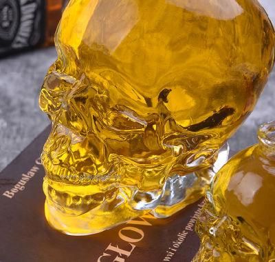 750ml Special Shape Skull Shape Glass Spirit Bottle Beverage Bottle