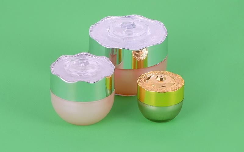 5g 10g 15g Gold Empty Plastic Cream Jar with Flower Shaped Lid