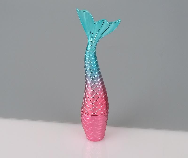 2021 New Design Mermaid Tail Shape Lip Gloss Tube Empty Bottle Cosmetic Packaging Lip Gloss Bottles Shining Fish Scales Lip Balm Tube