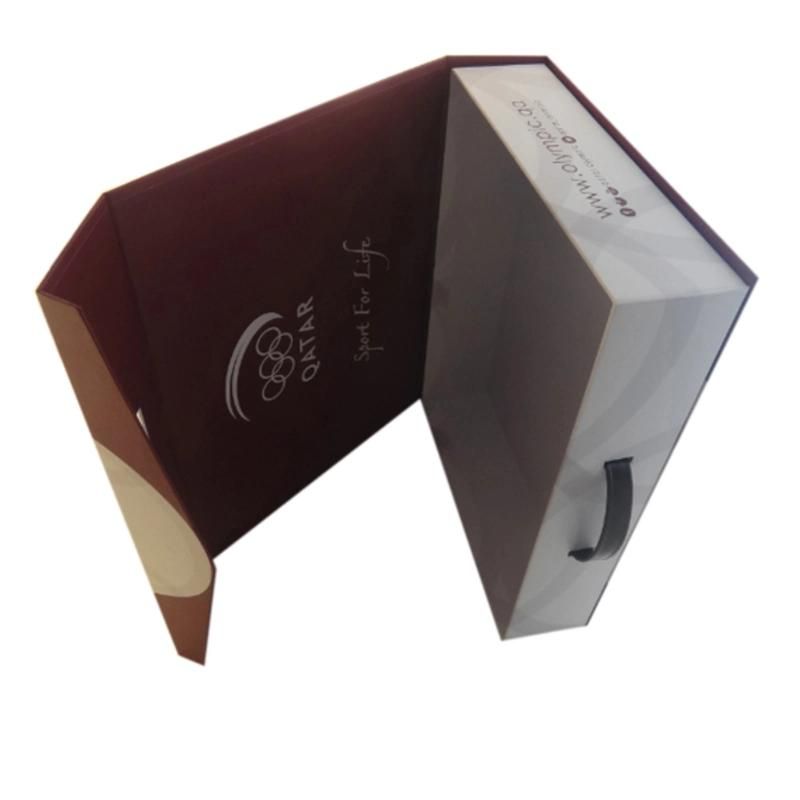 PVC Handle and Magnetic Closure Hinged Paper Gift Box