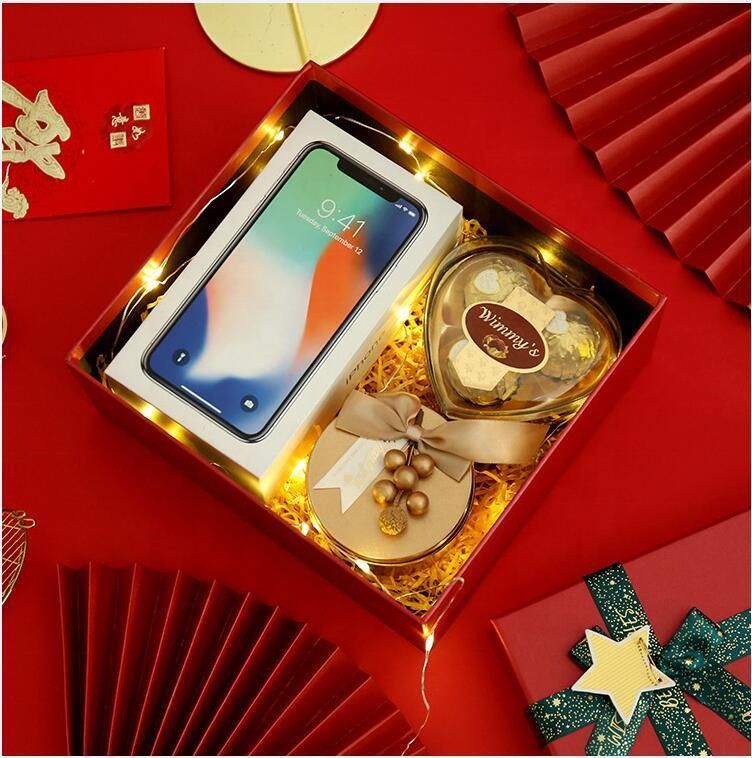 Customized Whosale Luxury Holiday Gift Packaging Cardboard Box Handmade Christmas Gift Box