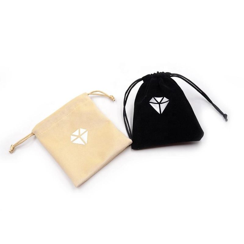 Soft Flap Velvet Jewelry Packaging Pouch with Cute Design