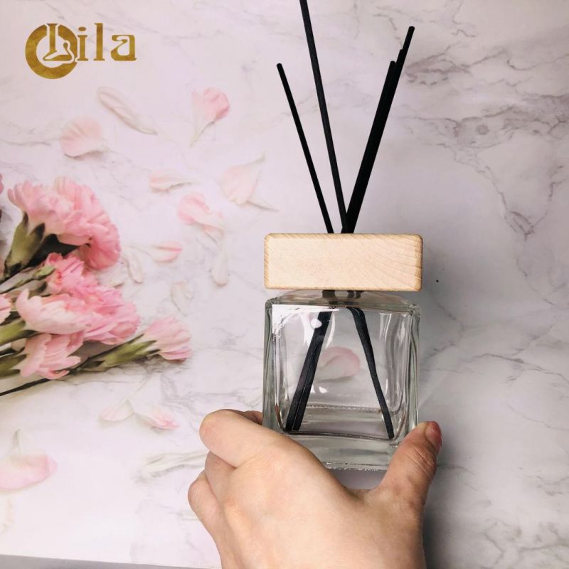 Factory Price Cosmetics 200ml Cosmetic Glass Perfume Eco-Friendly Diffuser Bottle with Wood Cap