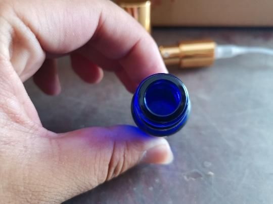 10ml Blue Glass Bottle with Aluminum Spray Cap/Cover/Lid