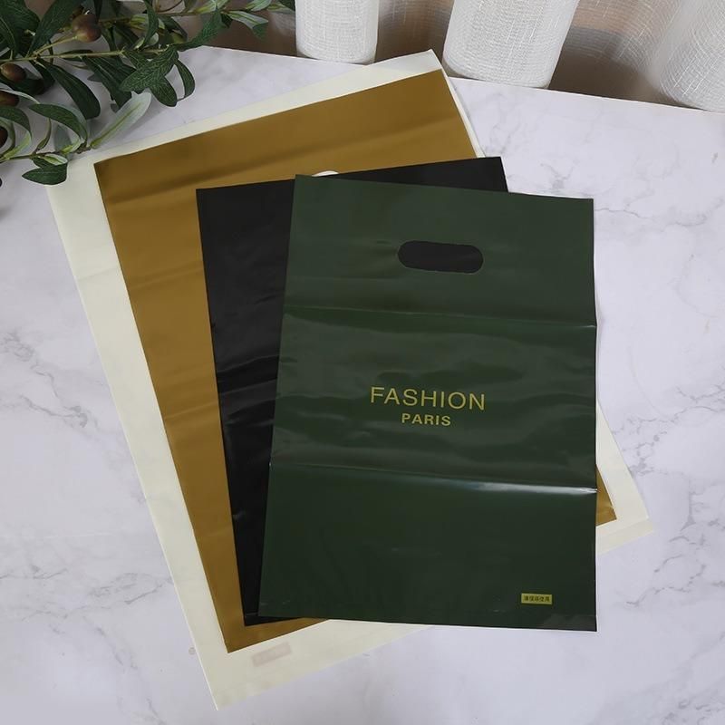 Fashion Plastic Bag with Handle Cheap Gift Packaging Bag Custom Logo