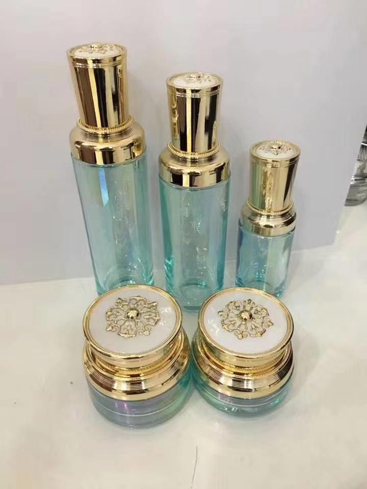 Ds015  Luxury Cosmetic Bottle Set Oz Glass Bottle Containers with Packaging Have Stock