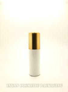 Modern Cosmetic Bottle Plastic Bottle Pet Bottle with Shiny Golden Cap