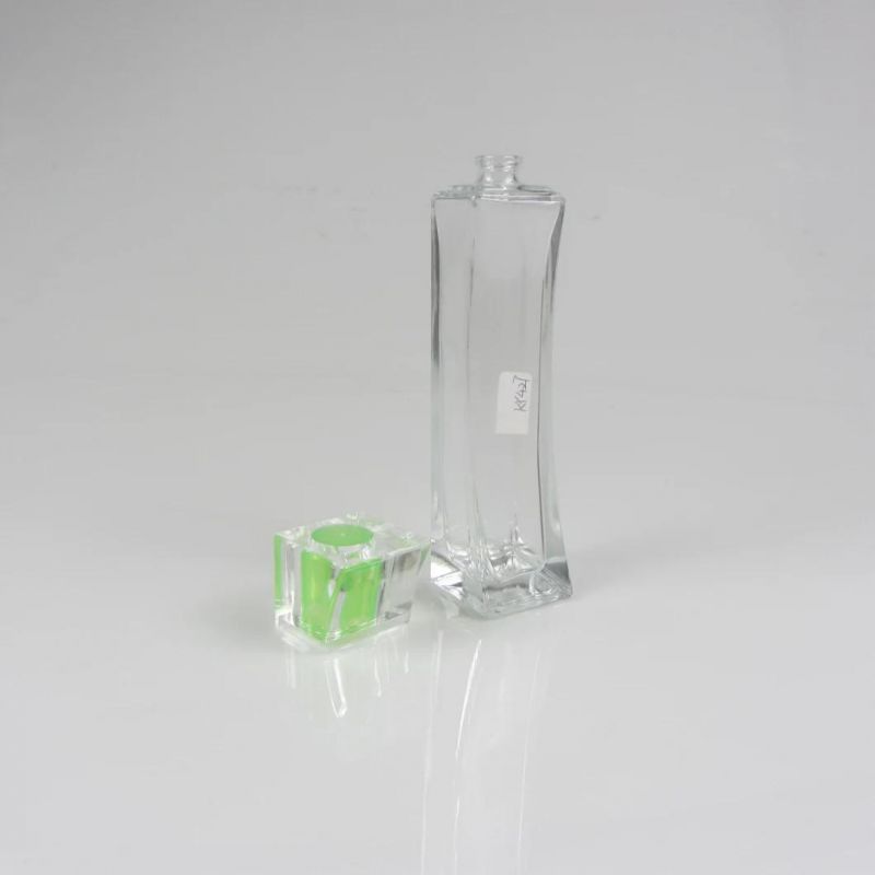 Clear Glass Perfume Spray Bottle 50ml with Green Cap