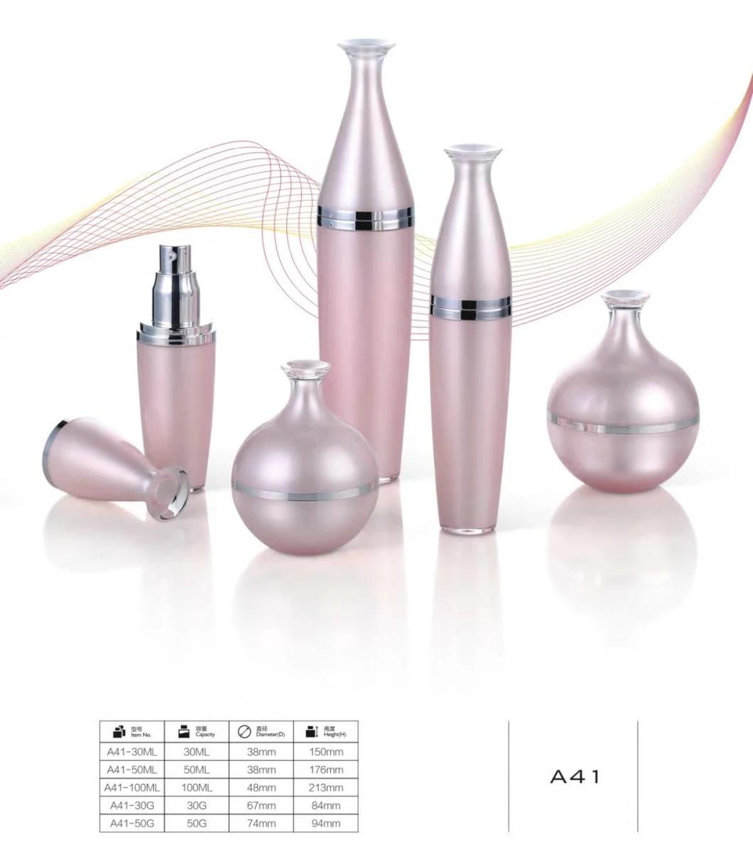 Fast Delivery Time Spray Bottle for Cosmetics Wholesale Cosmetic Container 15ml 30ml 50ml 60m Lelectroplated Silver Glass Bottle Have Stock