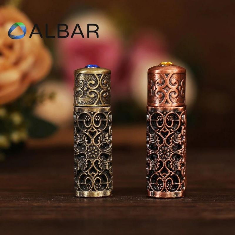 Hollow Zinc Attar Oud Metal Bottles Mini Glass Bottles with Curve Decorations