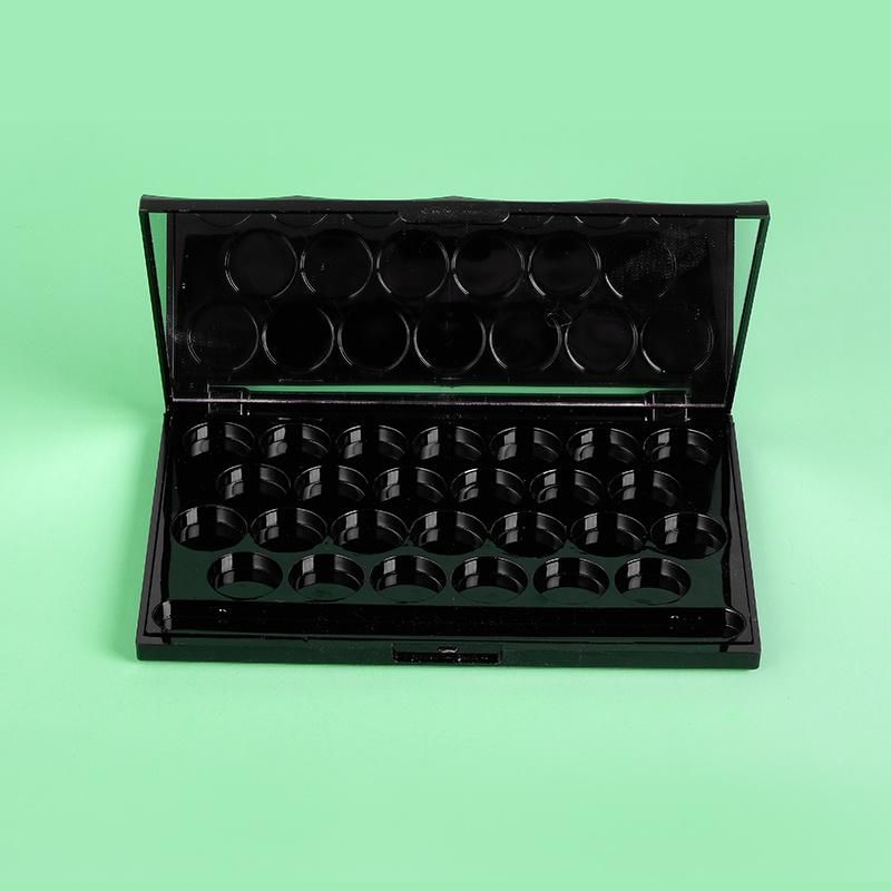 China Manufacturer 26 Hole Eyeshadow Case Eyeshadow Container with Mirror