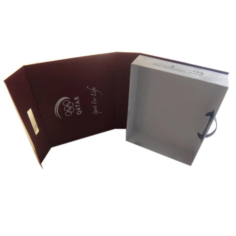 PVC Handle and Magnetic Closure Hinged Paper Gift Box