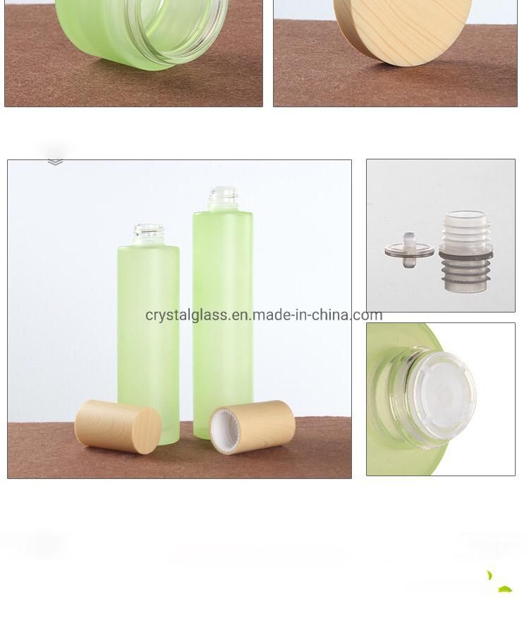 Green Cream and Lotion Cosmetic Set with Wood Caps