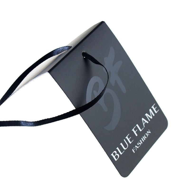 Matte Lamination UV Logo Center Folded Clothing Black Paper Hang Tag