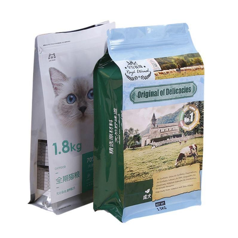 Custom 10kg 15kg 20kg Eco Friendly Resealable Zipper PLA Pbat Biodegradable Plastic Treats Feed Food Packaging Pet Dog Snack Bag